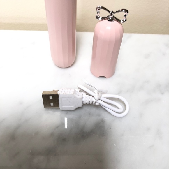 (New) Funlab Beauty Portable Electric Eye Massager Pink Color w/ Charging Cable - Picture 4 of 6